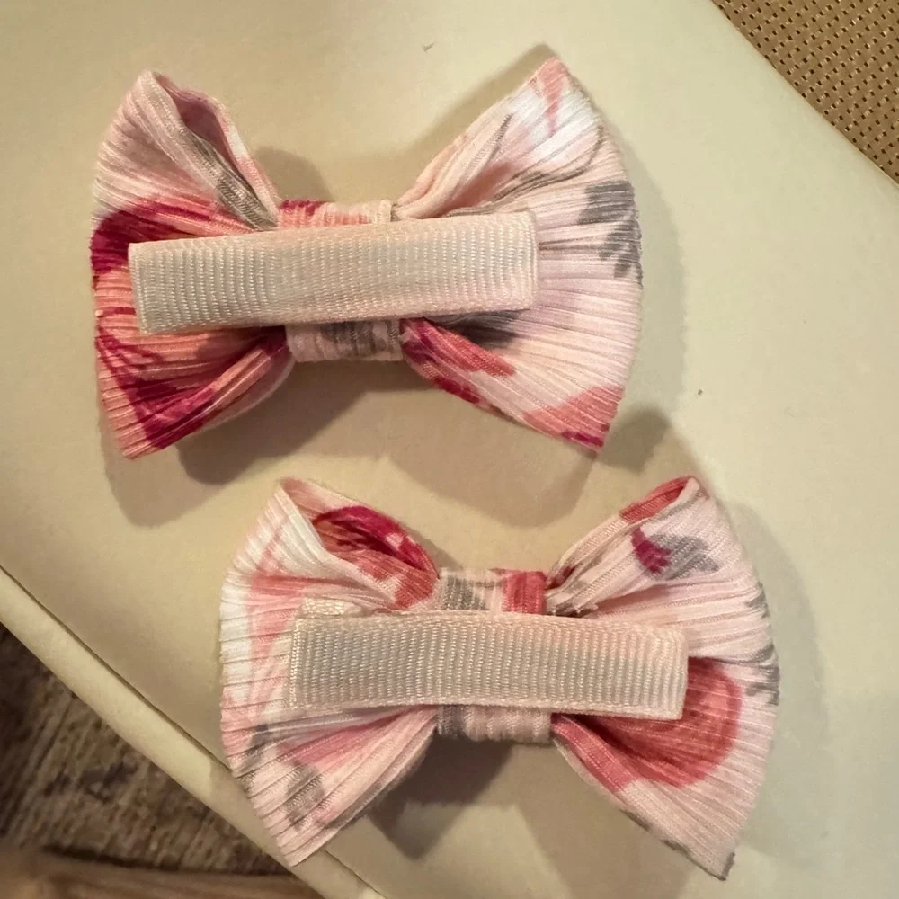Pink Floral Ribbed Bow Hair Clips
